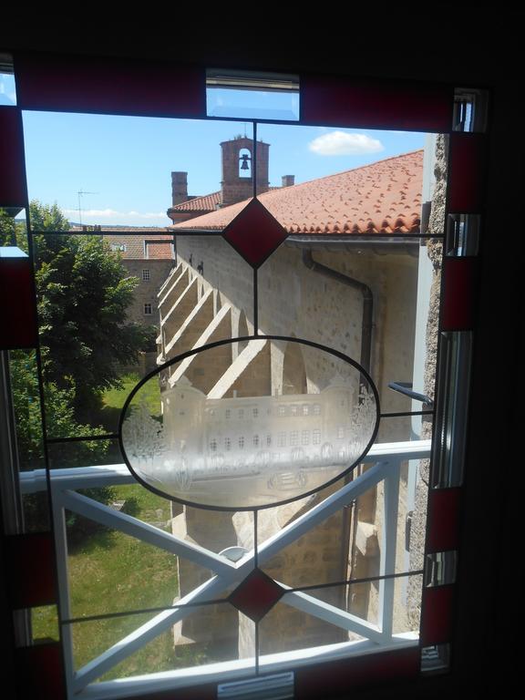 L'Echo Et L'Abbaye Bed & Breakfast La Chaise-Dieu Room photo